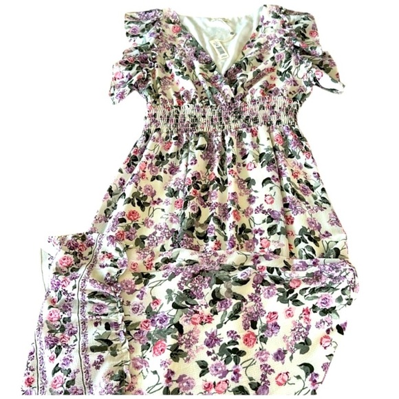 Max Studio Dresses & Skirts - MAX STUDIO  ⭐️floral long dress
